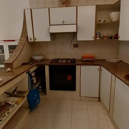 A 2 Passi Dalla Piazza Apartamento Isola di Ustica