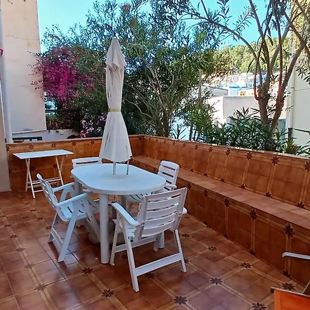 A 2 Passi Dalla Piazza Apartment Isola di Ustica
