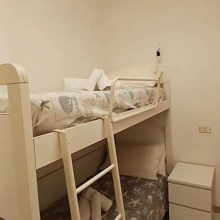 דירה A 2 Passi Dalla Piazza Isola di Ustica