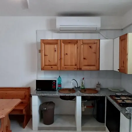 A 2 Passi Dalla Piazza Isola di Ustica