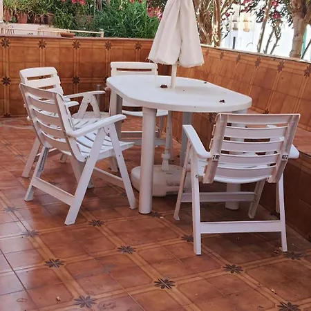 A 2 Passi Dalla Piazza דירה *