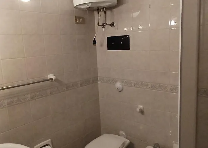 A 2 Passi Dalla Piazza *