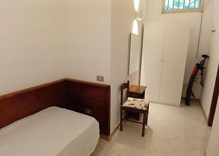 A 2 Passi Dalla Piazza * Isola di Ustica