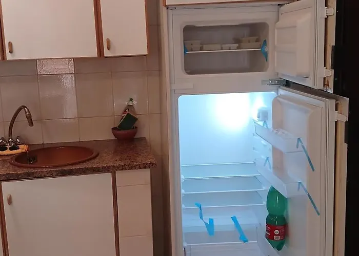 A 2 Passi Dalla Piazza Isola di Ustica