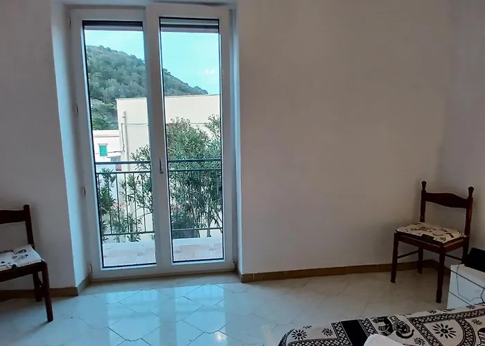 A 2 Passi Dalla Piazza